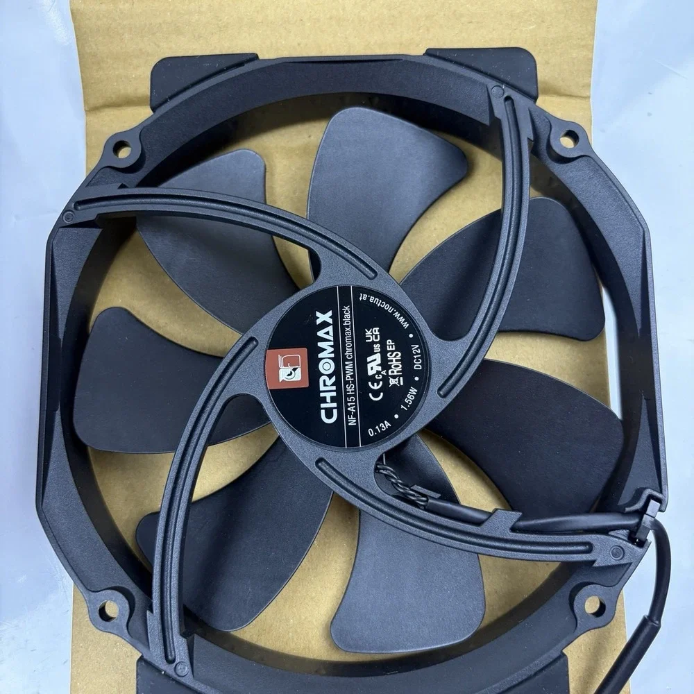 Noctua NH-D15 Chromax.Black Dual-Tower CPU Cooler Black